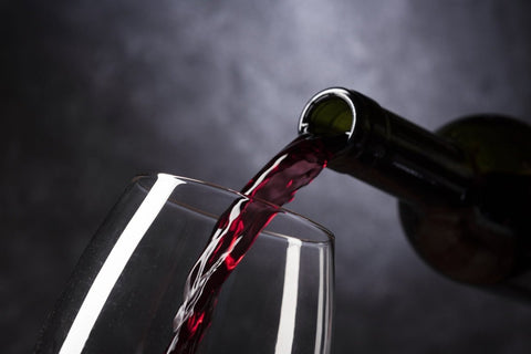 Zinfandel – Ein Rotwein mit vielen Namen - WineAmigos