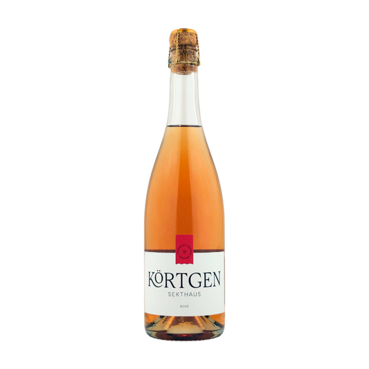 Rosé-Sekt Flasche vom Sekthaus Körtgen. Kollaboration mit WineAmigos.